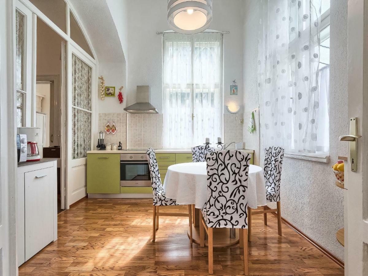 Appartement Silvia By Interhome Pula
