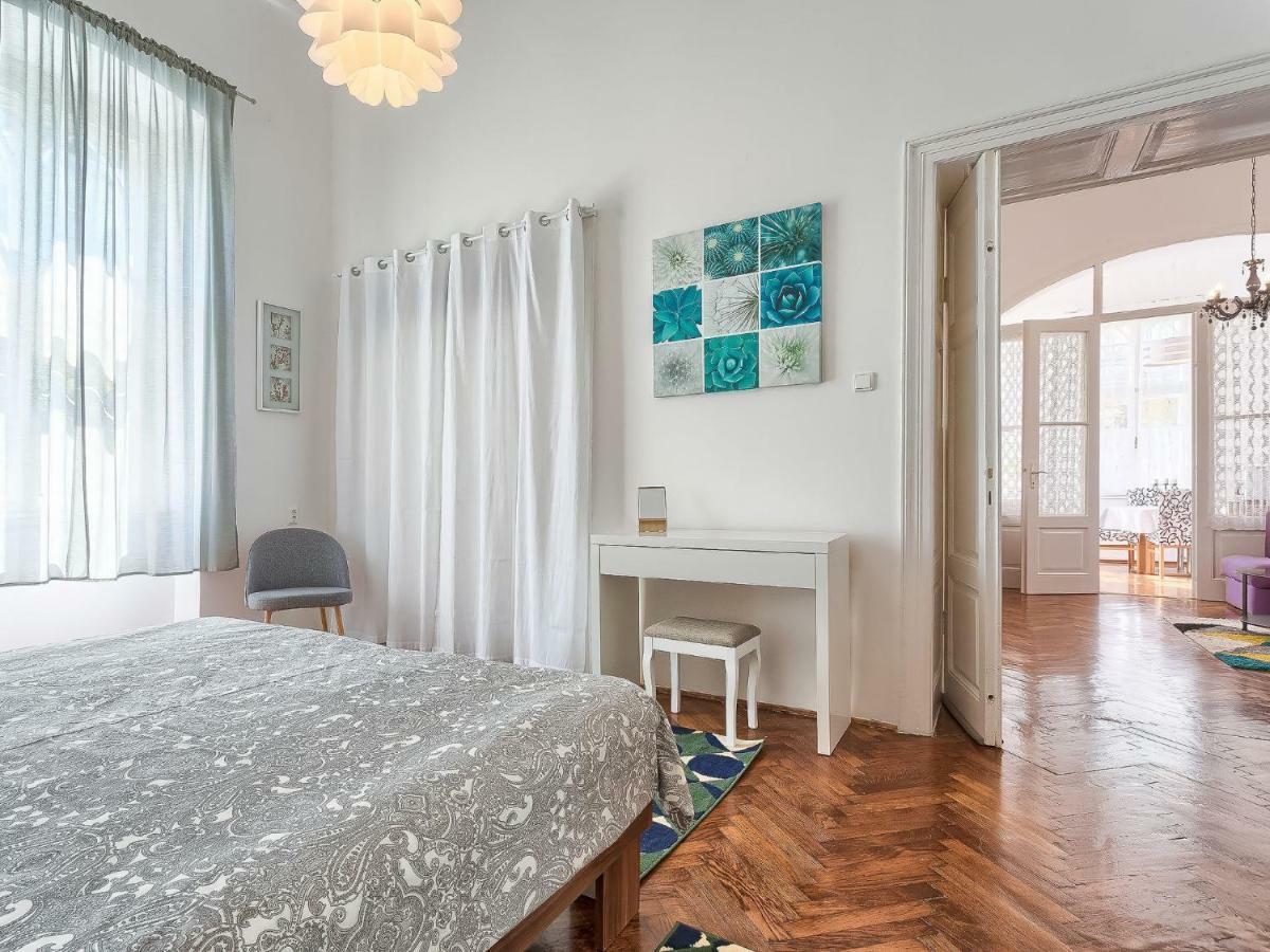 Silvia By Interhome Appartement